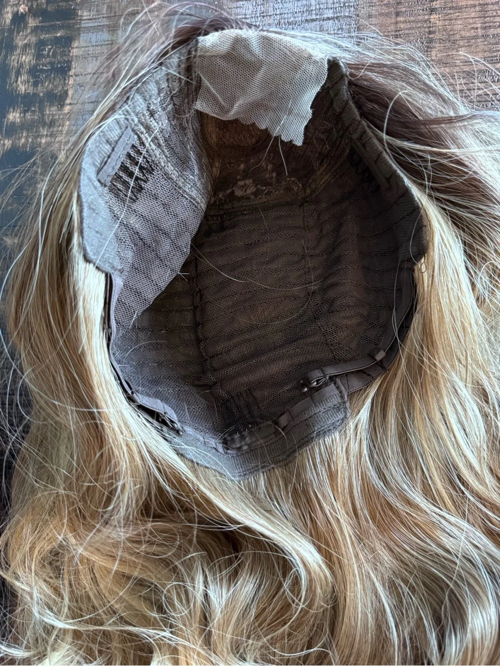 Wig layered waves Long Brown Blonde Ombré Easy-style Adjustable Daily wear 26”